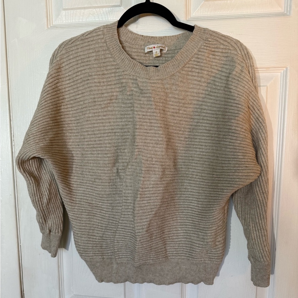 Cozy Ribbed Knit Sweater size Large
